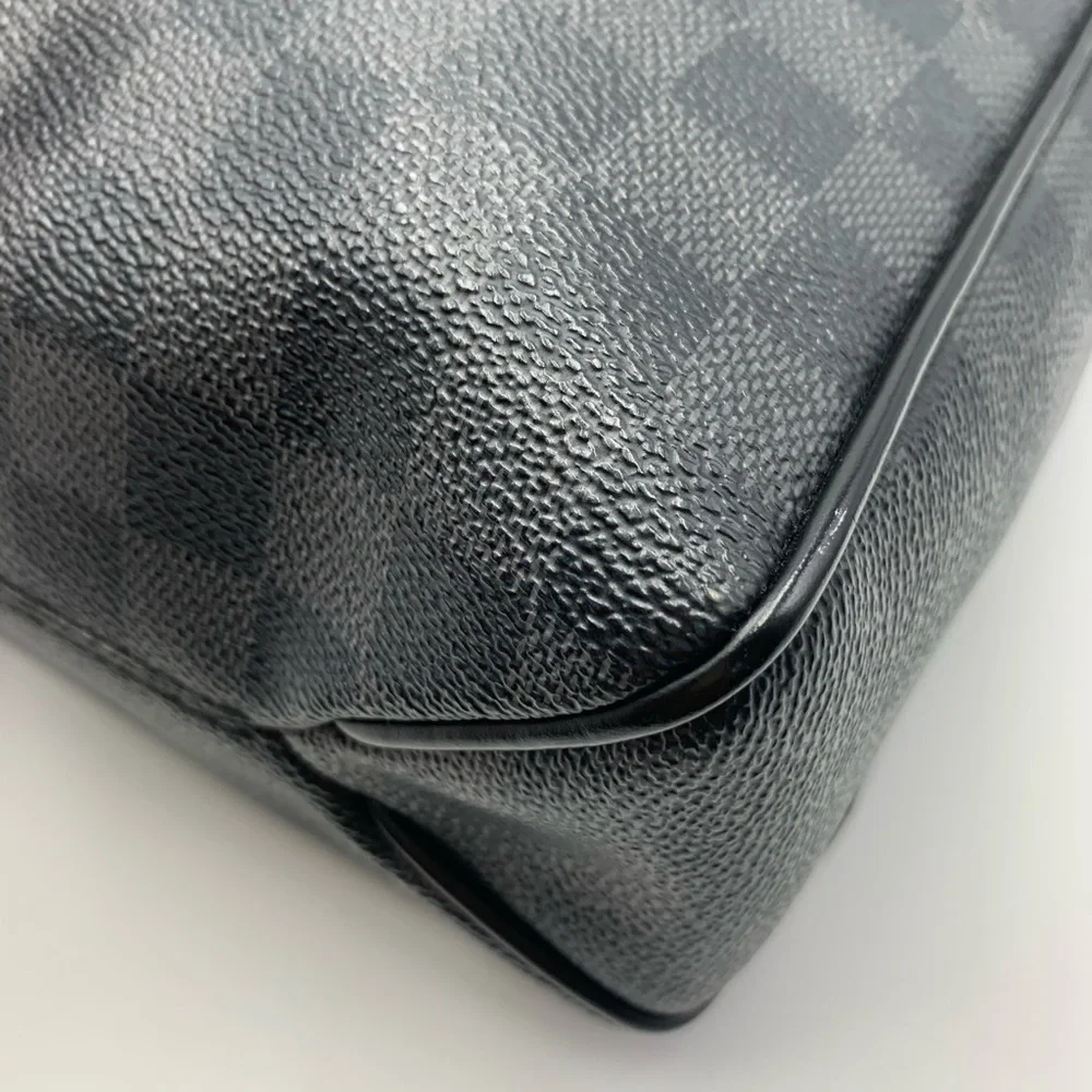 Louis Vuitton Damier Graphite Messenger Bag - Black